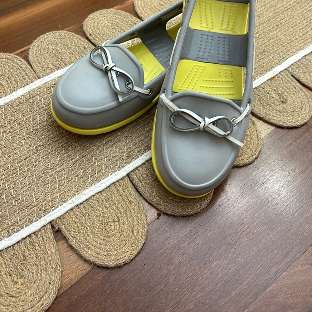 CROCS boat shoes, Women’s 11 EUC like new